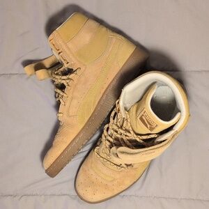 Puma Sky (10M) Tan High Top Sneakers